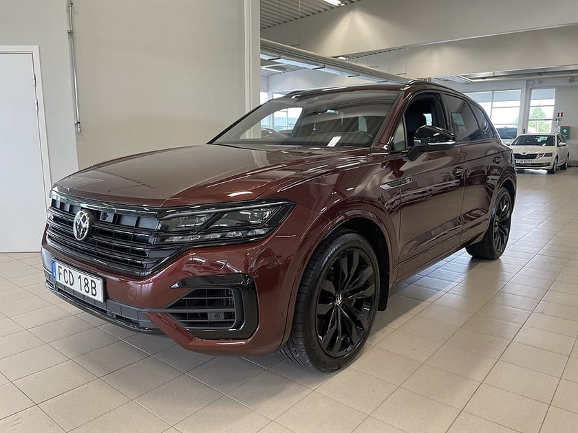 Bild 3 av Volkswagen Touareg R eHybrid 462HK Pano / HUD / Dynaudio