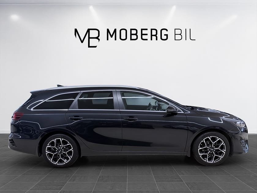 Bild 3 av Kia Ceed Sportswagon SW 1.5 T-GDI Helg på Moberg! GT-Line Keyless Navi B-Kamera