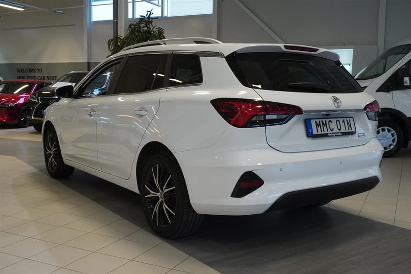 Bild 4 av MG 5 Long Range 61 kWh Luxury Apple CarPlay Kamera Fartpilot