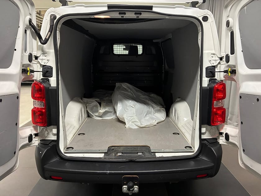 Bild 4 av Peugeot Expert Utökad Last L3 PRO+ 120 hk AUT LEASEBAR