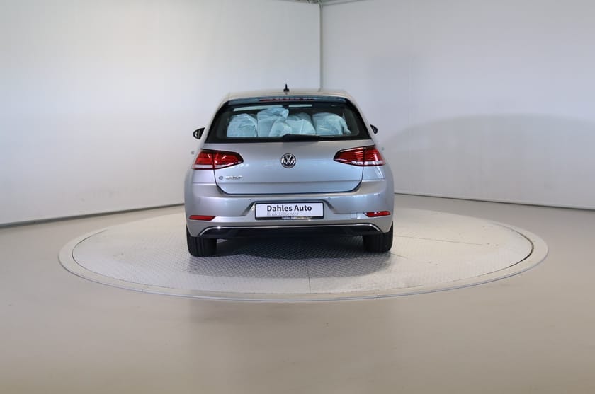 Bilde 4 av Volkswagen e-Golf 136hk 229WLTP ACC/Navi/Klima/BT/Carplay/P-sensor