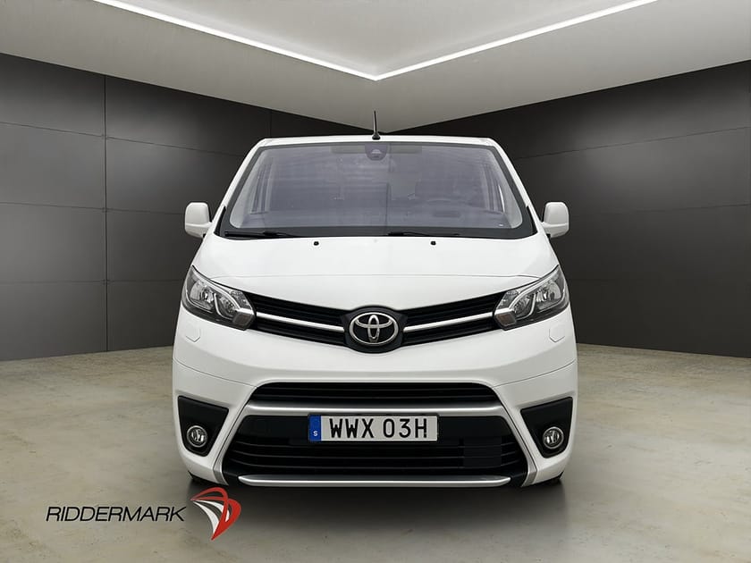 Bild 5 av Toyota Proace Verso Extra Lång Ny-Kamrem PDC HUD 9-Sits Moms