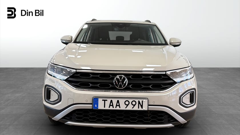 Bild 4 av Volkswagen T-Roc 1.5 TSI 150HK Backkamera Klimatanläggning
