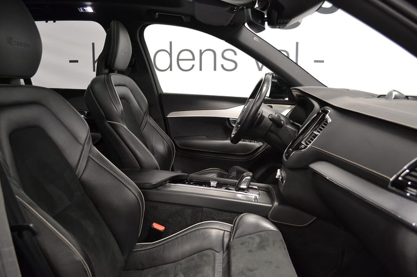 Bild 4 av Volvo XC90 7 Säten Mildhybrid AWD 235hk R-DESIGN 7-SITS