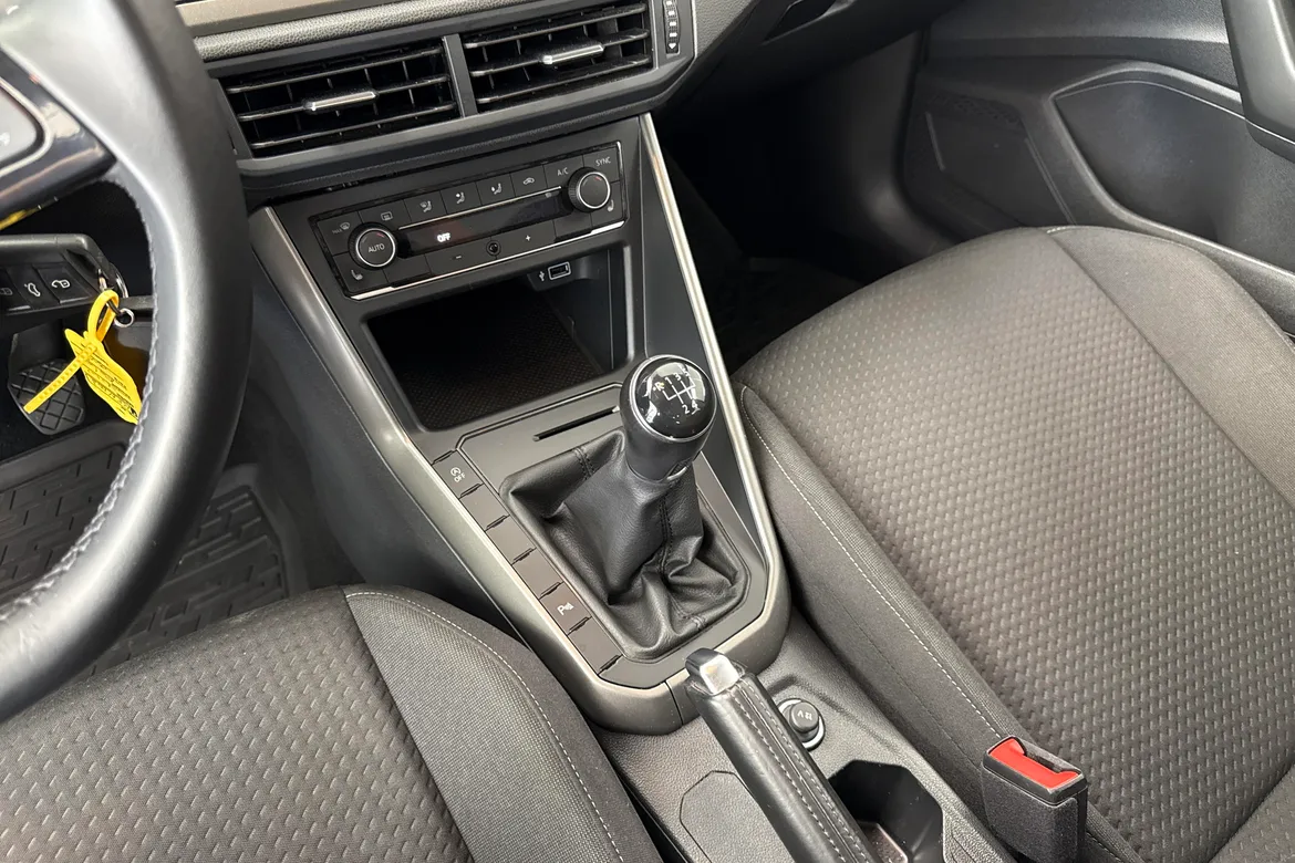 picture of a car