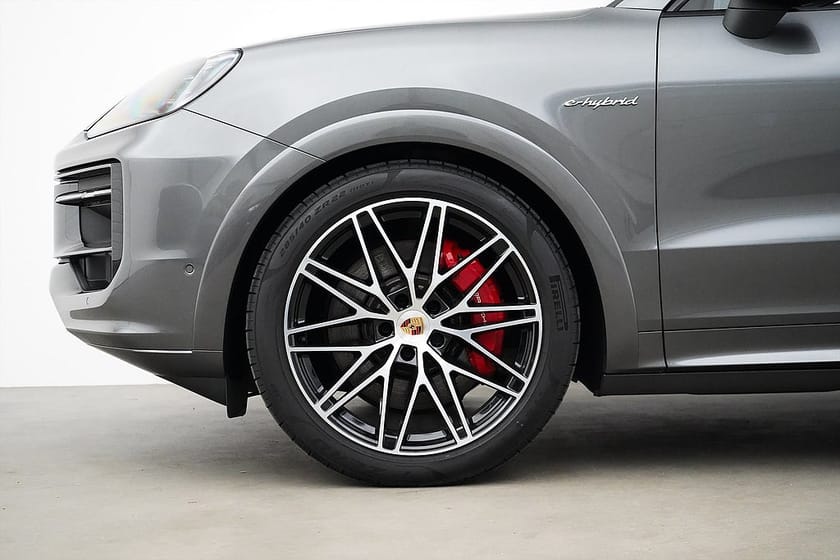 Bild 2 av Porsche Cayenne S E-Hybrid Coupé / 519hk / Se Spec