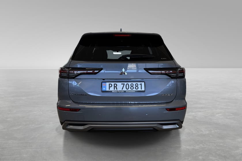Bilde 4 av Mitsubishi Outlander PHEV Intense/ Demobil/ 4x4/ Acc/ Hud/ Yamaha/ CarPlay/ +++