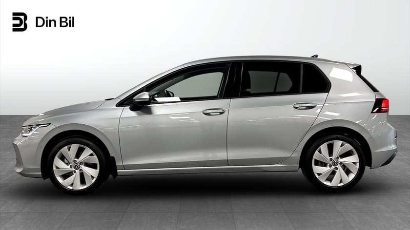Bild 2 av Volkswagen Golf eTSI 150hk Parkerngsvärmare/Backkamrea