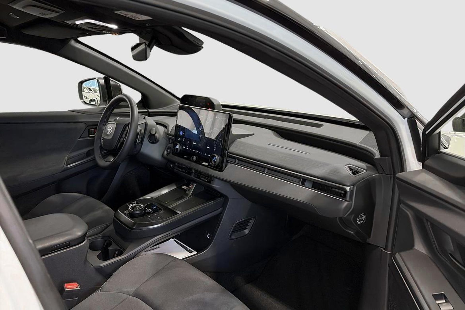 Toyota C-HR EXECUTIVE AWD 2026, kuva 7/10