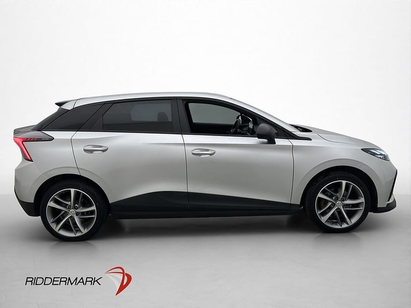 Bild 5 av MG 4 Electric Standard Range 51 kWh CarPlay Rattvärme P-Sensorer