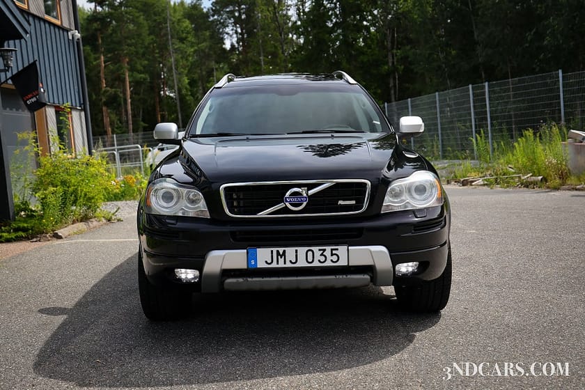 Bild 2 av Volvo XC90 7-säten D5 AWD R-Design Glastaklucka Dragkrok