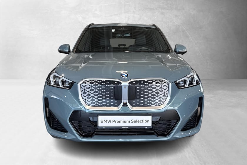 Bilde 2 av BMW iX1 xDrive30