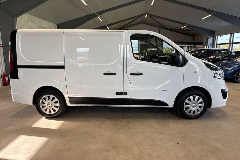 Bild 2 av Opel Vivaro Skåpbil