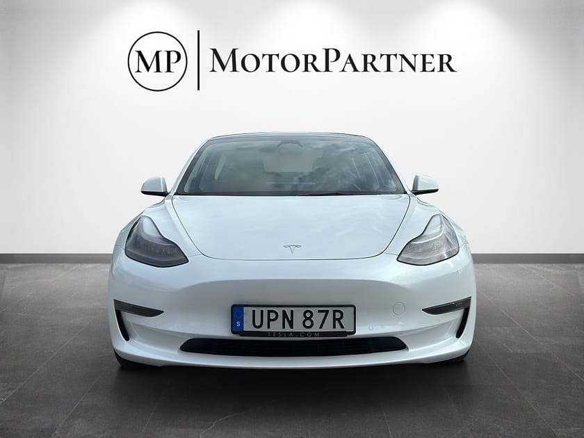 Bild 3 av Tesla Model 3 Long Range AWD 498HK Värmepump Autopilot Pano MOMS