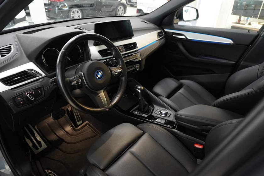 Bild 2 av BMW X2 xDrive25e M Sport Akt Farthållare HUD Park Assist HiFi