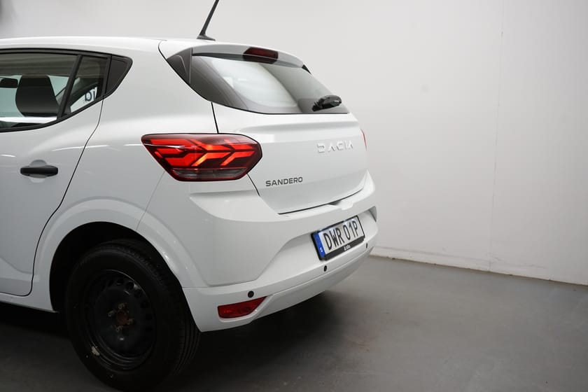 Bild 3 av Dacia Sandero TCe 90 essential – Parkeringsassistans