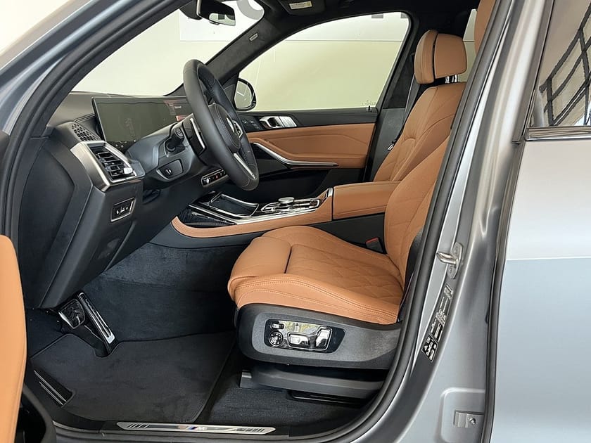 Bild 5 av BMW X7 xDrive40d M Sport Pro H/K Drag Park Assistant