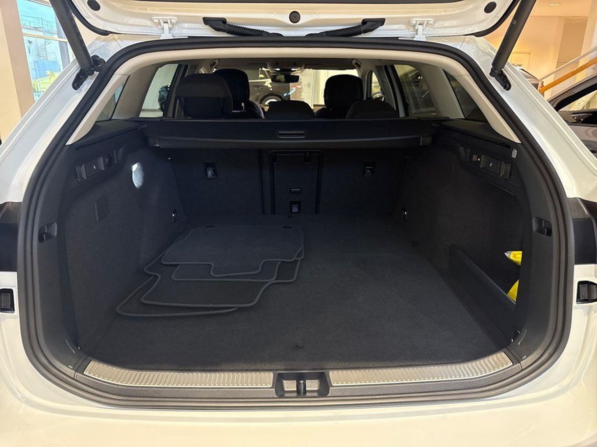 Škoda Škoda Superb iV Kombi — bild 11