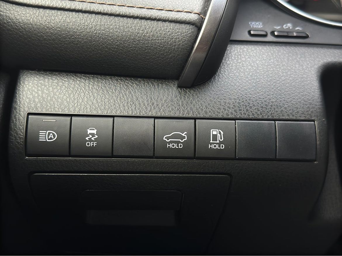 Toyota Camry Hybrid, bild 20 av 21