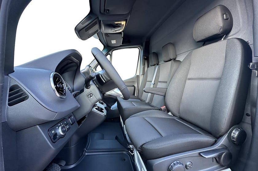 Bild 3 av Mercedes-Benz eSprinter 420 Chassi 81 kWh