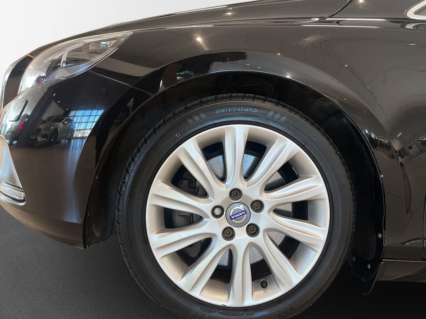 Bild 5 av Volvo V40 D4 Momentum Business Edition