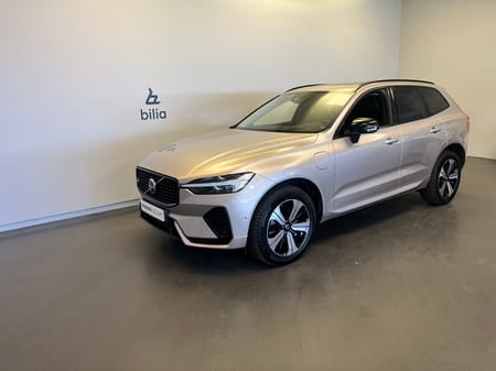 Volvo XC60 Recharge T6 Ultimate Dark / Tonade rutor / Backkamera / Navigation/