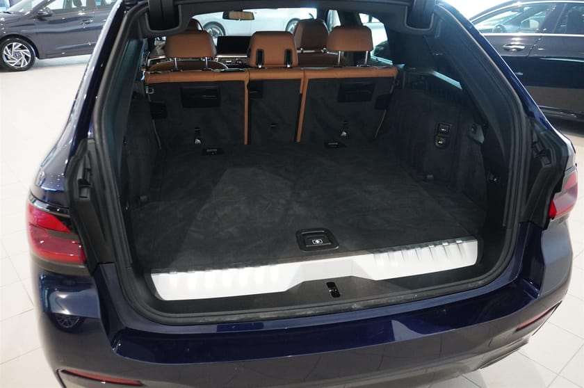 Bild 5 av BMW 530e xDrive Touring M-Sport Komfortstol 292hk