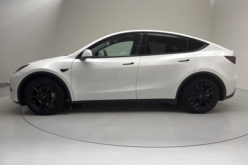 Bild 2 av Tesla Model Y Standard Range RWD