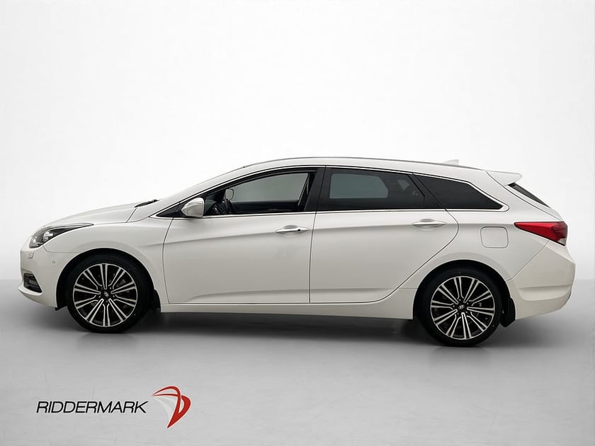 Bild 5 av Hyundai i40cw CRDi 141hk Premium Pano Infinity Kamera Navi