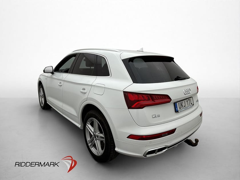 Bild 5 av Audi Q5 55 TFSI e quattro 367hk S Line Drag Kamera Navi P-sensorer