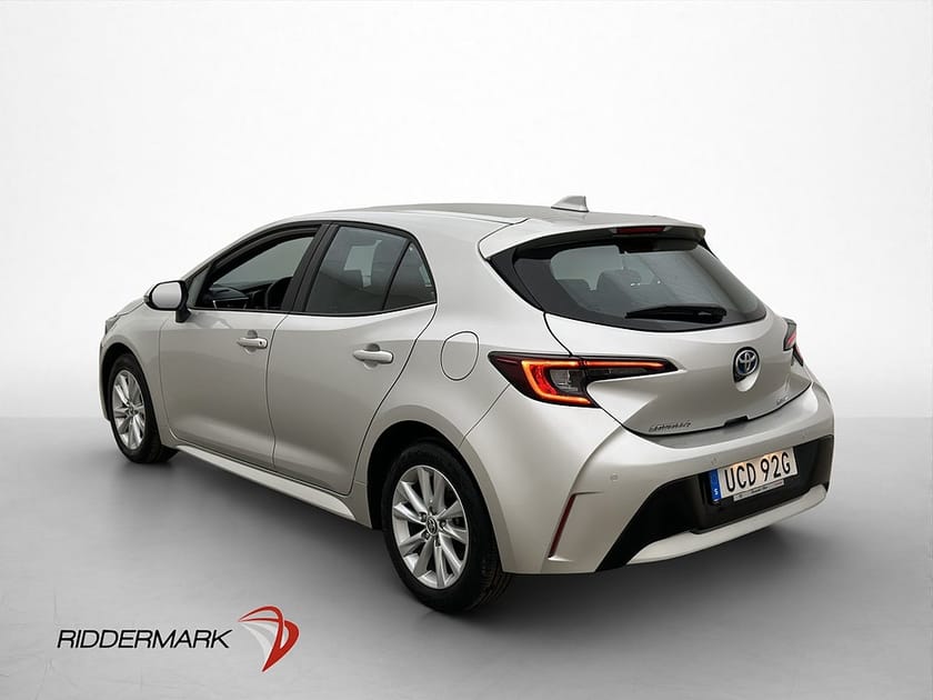 Bild 5 av Toyota Corolla Hybrid e-CVT 140hk Kamera P-sensorer Keyless