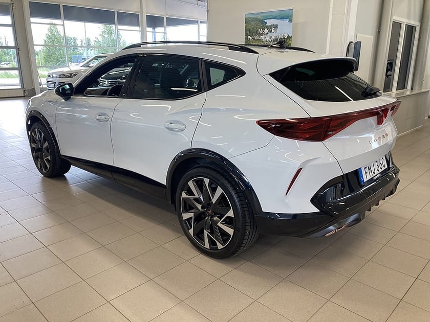 Bild 4 av CUPRA Formentor e-Hybrid 1,5 204HK DSG 120km räckvidd på el