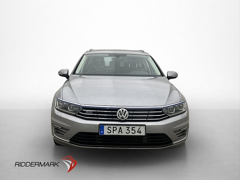 Bild 2 av Volkswagen Passat Variant GTE Drag Kamera CarPlay Värmare
