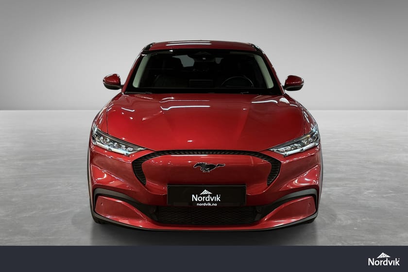 Bilde 2 av Ford Mustang Mach-E Long Range 300 hk/Long Range/Velholdt/Norsk solgt/Nye dekk