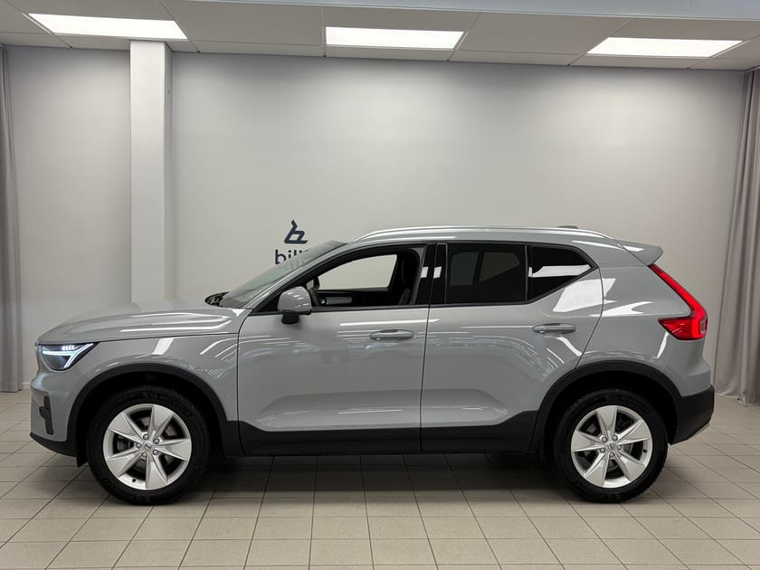 Bild 2 av Volvo XC40 B4 FWD Bensin Core SE II