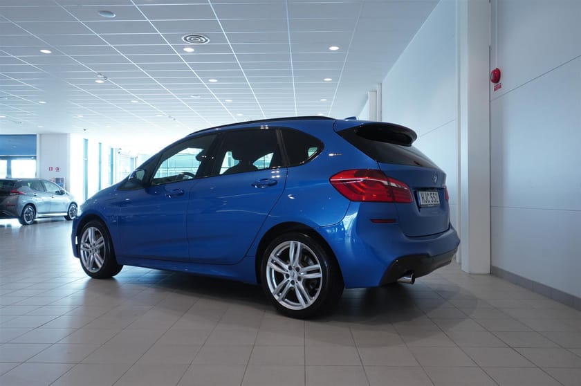 Bild 3 av BMW 225xe Active Tourer M-Sport Läder Keyless HiFi HUD