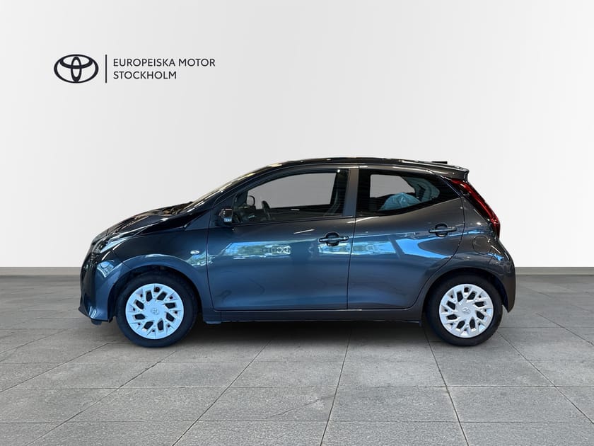 Bild 4 av Toyota Aygo 1,0 5D X-PLAY AUTOMAT - VINTERHJUL/BACKKAMERA