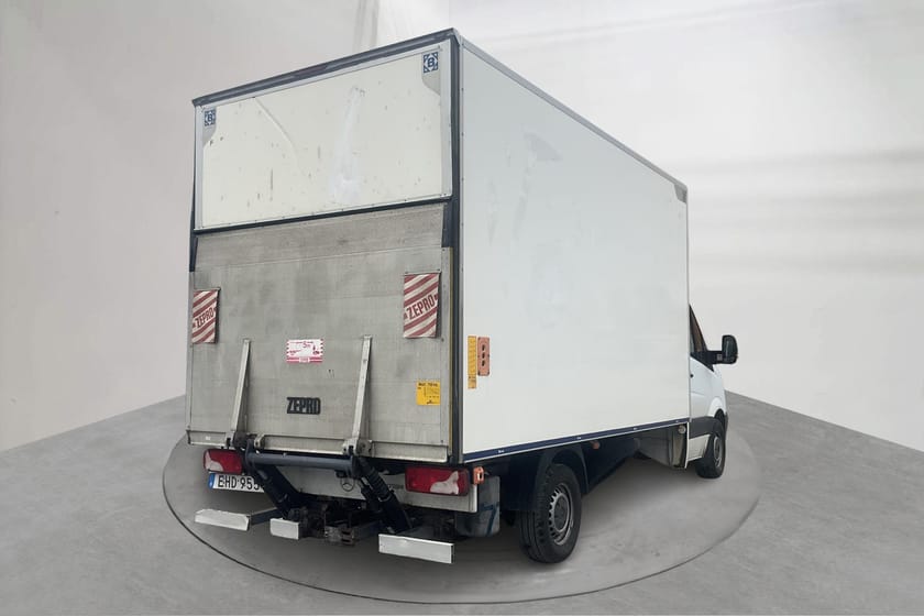 Bild 3 av Mercedes-Benz Sprinter 319 BlueTEC Chassi Cab CDI Volymskåp (190hk) Bakgavellyft