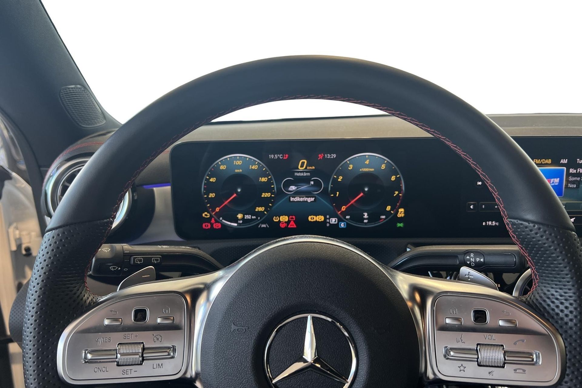 Mercedes-Benz CLA 200 Shooting Brake 2023, bild 6/15
