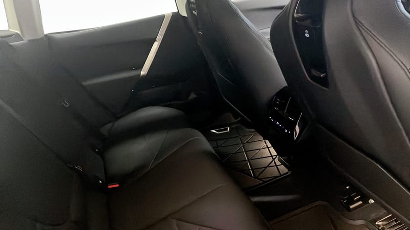 Bild 5 av BMW iX xDrive50 xDrive40 Komfort access, Head-Up display, 360 kamera