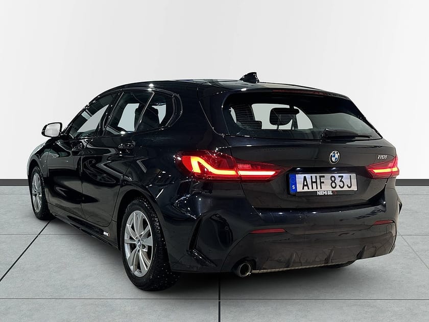 Bild 5 av BMW 118i M Sport Cockpit Rattvärme Psens GPS CarPlay SoV