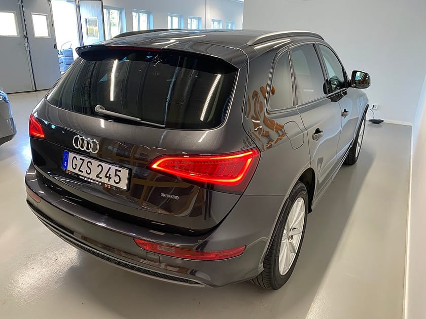 Bild 4 av Audi Q5 2.0 TDI quattro S Tronic Design, S-line Nyserv Drag