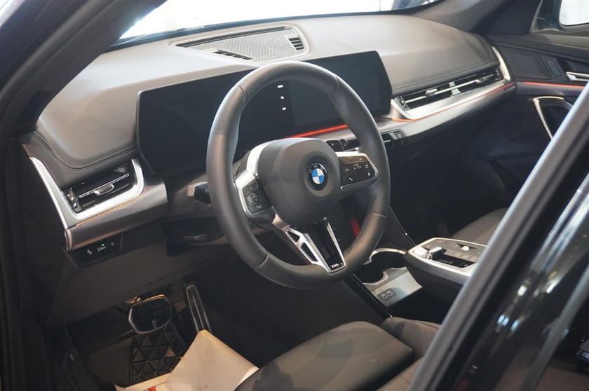Bild 2 av BMW X1 sDrive18i M-Sport Premium Drag Keyless DAP