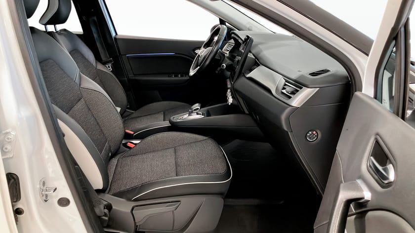 Bild 3 av Renault Captur E-TECH Plugin-Hybrid 160