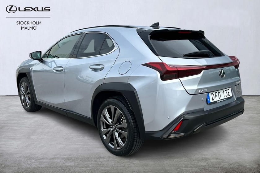 Bild 2 av Lexus UX 250h F Sport Design Keyless Läder Navi B-kamera