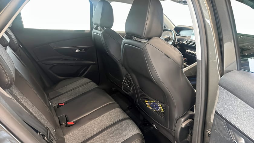 Bild 5 av Peugeot 3008 1.2 PureTech 130 EAT, 131hk