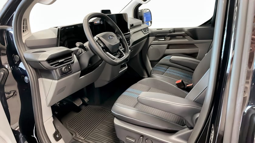 Bild 4 av Ford E-Transit Custom 340 AWD E-CUSTOM V710 26.50 SPORT SKÅP 340L 218 A