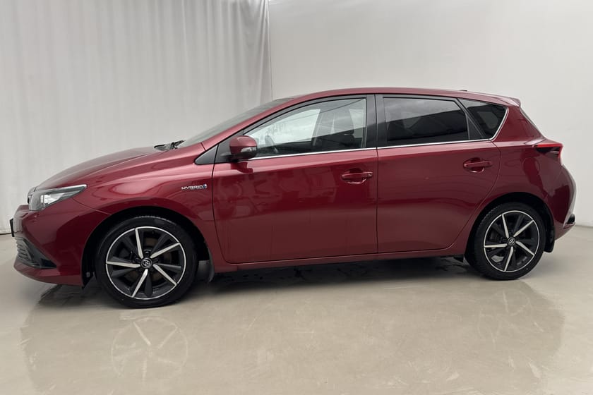 Bild 2 av Toyota Auris Hybrid 1.8 HSD 5dr (99hk) Intense Edition