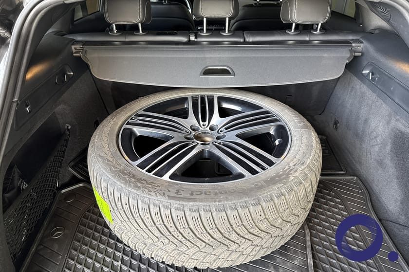 Bilde 5 av Mercedes-Benz EQC 400 4MATIC AMG|Burmester|Head Up|Soltak|Godt utstyrt