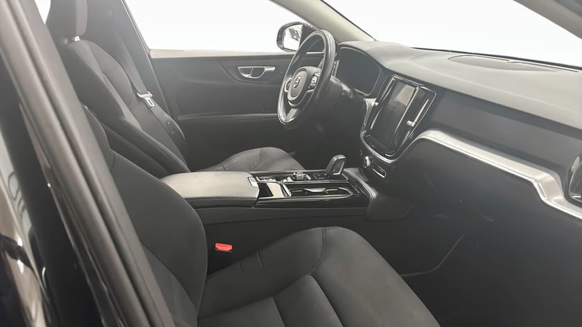 Bild 3 av Volvo V60 T6 | TWIN ENGINE | Backkamera | AWD | 341 HK